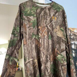 Under Armour men's shirt